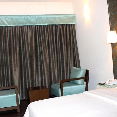 Hotel Saiprakash Хидерабад Стая снимка